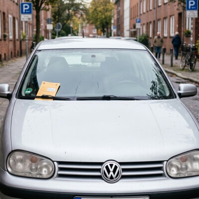 Nicht nur die 150-Meter-Regel: Diese 5 Parkregeln kennen viele Autofahrer nicht - und riskieren damit ein Bußgeld